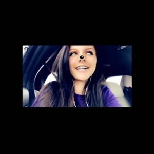 Meet your Posher, Hailey